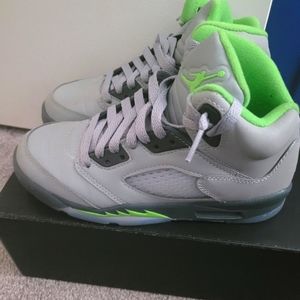 Nike Jordan 5 Retro "Green bean" boys size 4